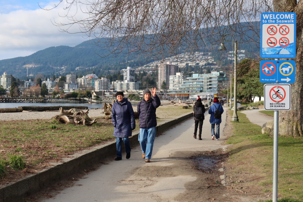 Welcome to the Seawalk.  Ambleside Park in West Vancouver.  The off-leash dog area with trails and beach is a perfect place for piano students, who own a dog, to visit before or after the piano lesson in West Vancouver.